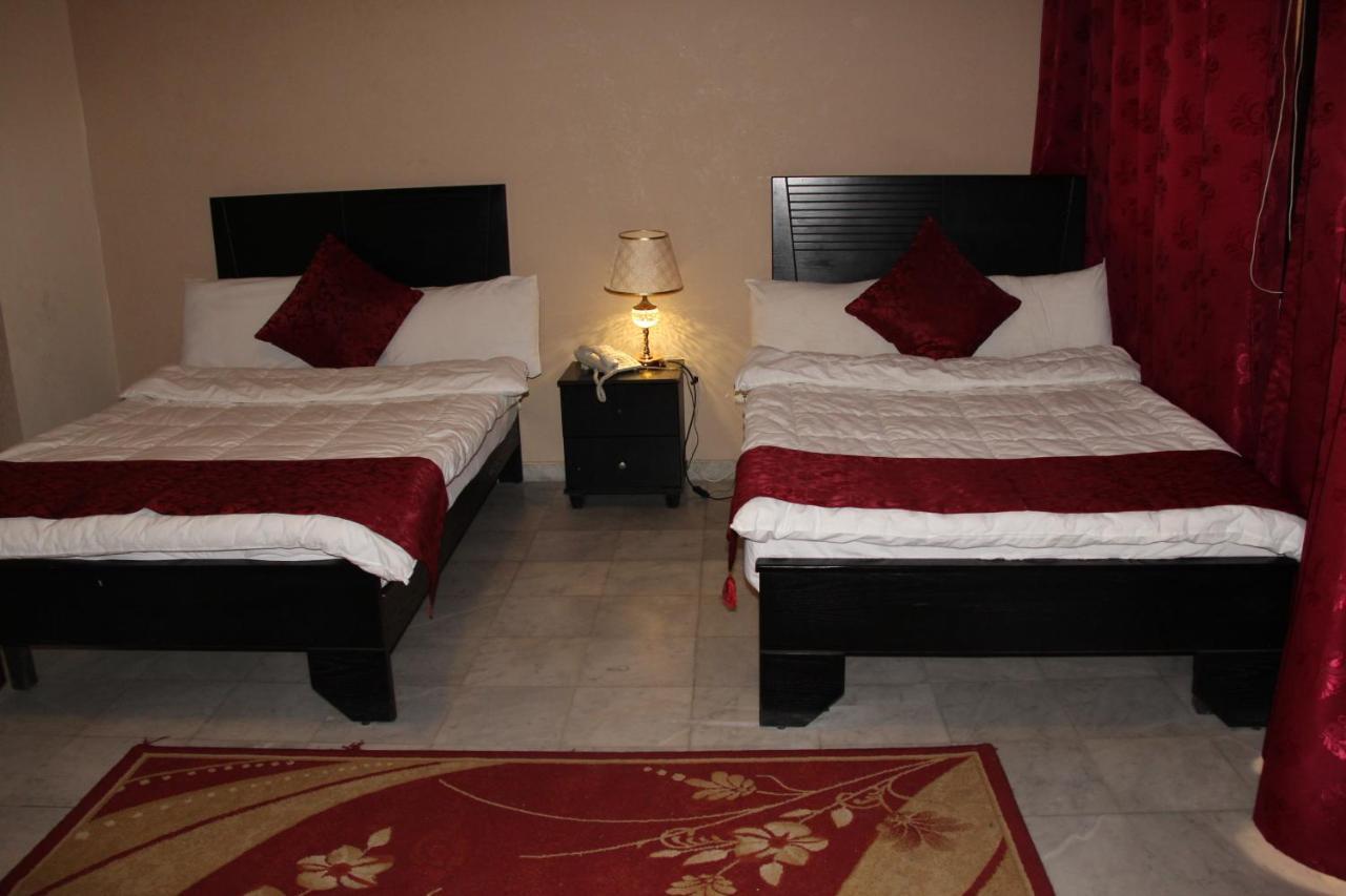 Hotel The Diplomat Beirut Exterior foto
