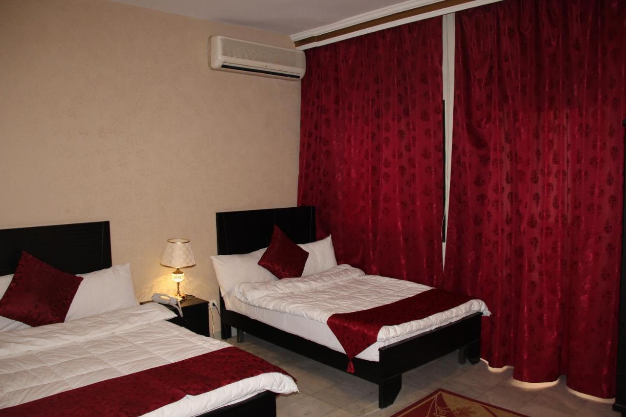 Hotel The Diplomat Beirut Exterior foto